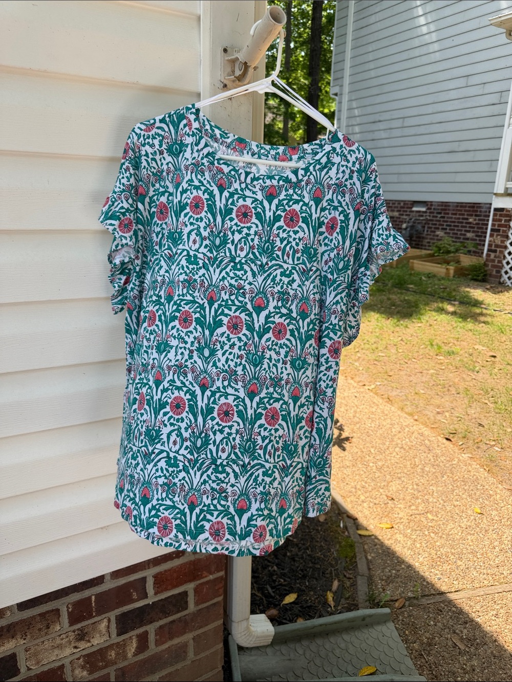 crown & ivy Teal and Pink Floral Short-Sleeve Blouse